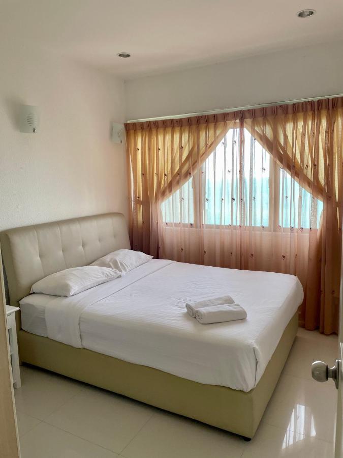 The Ferringhi Sea View At Sri Sayang Apartment Batu Ferringhi Exterior photo